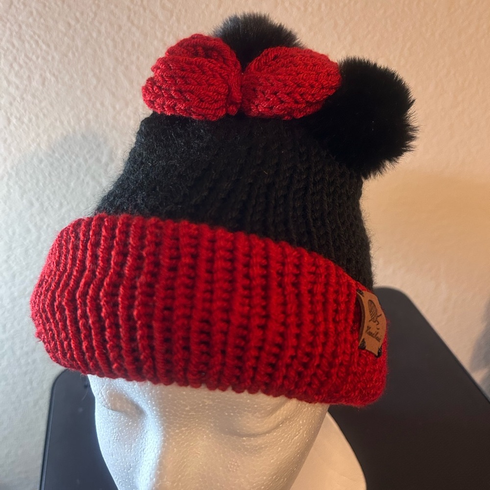 Mini Mouse Black Knit Hat with Red Bow 8# across